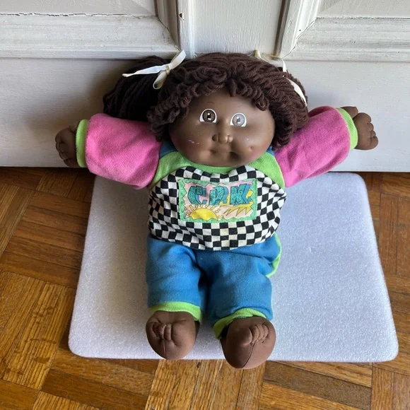 Vintage Cabbage Patch Doll - Picture 1 of 8